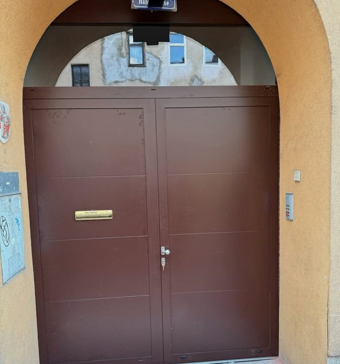 Alu Zweiflügel Hoftor in Wien